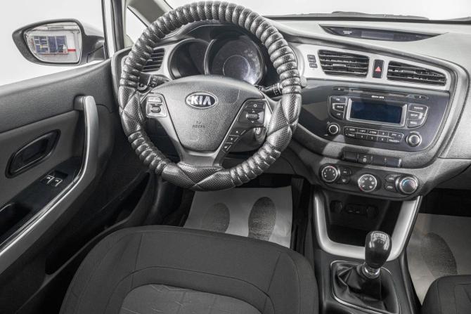 Kia Ceed II с пробегом 2013 года, цена 849 000 рублей, 140000 км, хэтчбек, Автокод Объявления