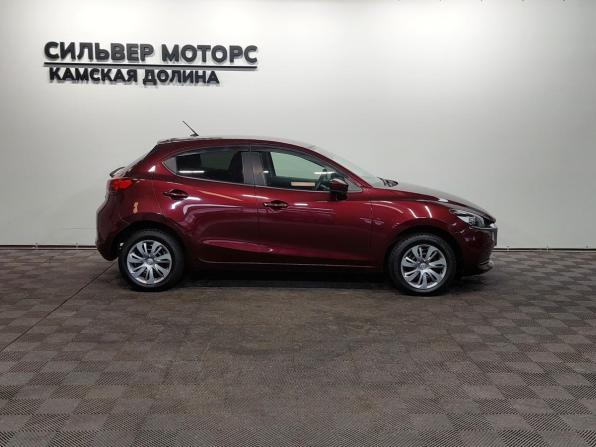Mazda 2 III (DJ) Рестайлинг с пробегом 2020 года, цена 1 365 000 рублей, 130000 км, хэтчбек, Автокод Объявления