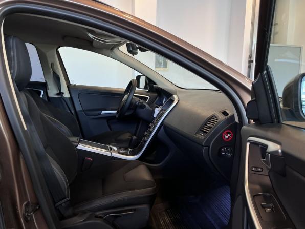 Volvo XC60 I с пробегом 2011 года, цена 880 000 рублей, 180055 км, внедорожник, Автокод Объявления