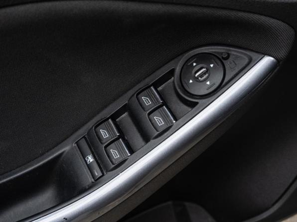 Ford Focus III с пробегом 2013 года, цена 755 000 рублей, 254325 км, хэтчбек, Автокод Объявления