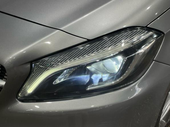 Mercedes-Benz A-Класс III (W176) Рестайлинг с пробегом 2016 года, цена 1 680 000 рублей, 98500 км, хэтчбек, Автокод Объявления