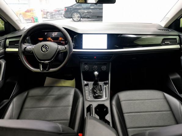 Volkswagen Lavida III Рестайлинг с пробегом 2023 года, цена 1 800 000 рублей, 33000 км, седан, Автокод Объявления