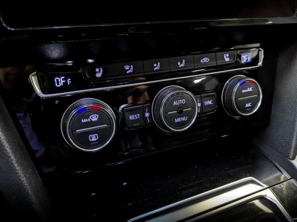 Volkswagen Passat B8 с пробегом 2018 года, цена 1 905 000 рублей, 192200 км, седан, Автокод Объявления