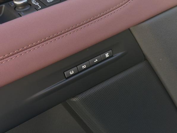 Land Rover Range Rover Evoque II Рестайлинг с пробегом 2025 года, цена 5 550 000 рублей, 25 км, внедорожник, Автокод Объявления