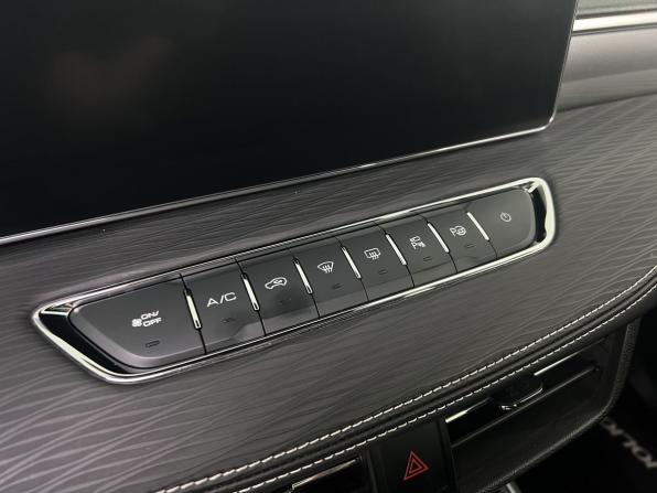 Haval Jolion I Рестайлинг с пробегом 2024 года, цена 2 300 000 рублей, 55349 км, внедорожник, Автокод Объявления