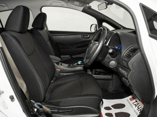 Nissan Leaf I (ZE0/AZE0) с пробегом 2012 года, цена 760 000 рублей, 82608 км, хэтчбек, Автокод Объявления