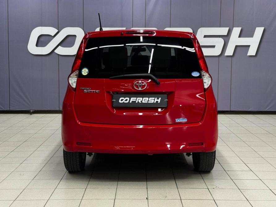 Toyota Passo Sette Благовещенск  - изображение 4