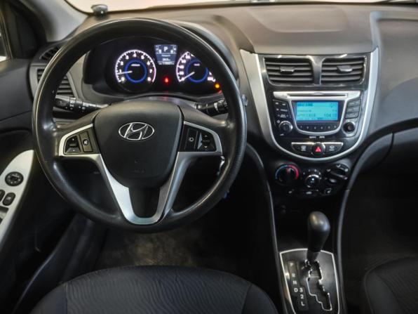Hyundai Solaris I с пробегом 2012 года, цена 839 000 рублей, 118419 км, седан, Автокод Объявления