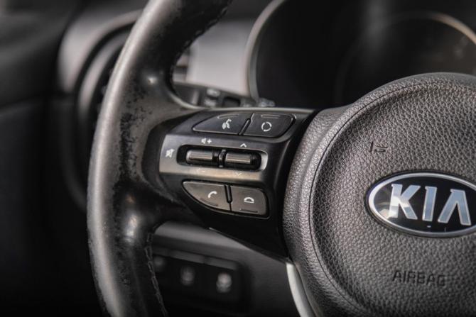 Kia Rio IV с пробегом 2017 года, цена 1 449 000 рублей, 141000 км, седан, Автокод Объявления