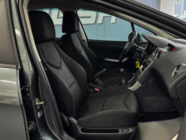 Peugeot 308 I Рестайлинг с пробегом 2012 года, цена 430 000 рублей, 121000 км, хэтчбек, Автокод Объявления