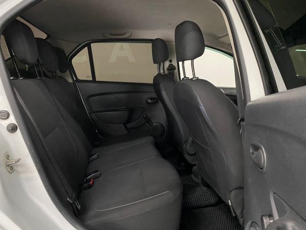 Renault Logan II Рестайлинг с пробегом 2018 года, цена 700 000 рублей, 126694 км, седан, Автокод Объявления