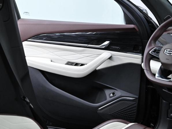 Geely Monjaro I с пробегом 2023 года, цена 2 349 000 рублей, 160000 км, внедорожник, Автокод Объявления