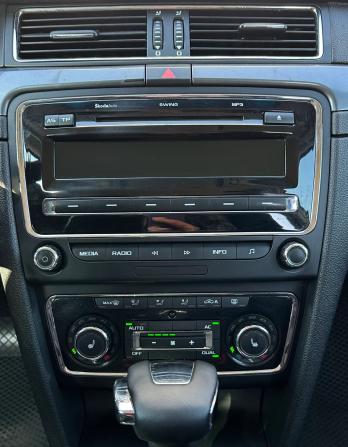 Skoda Superb II с пробегом 2012 года, цена 935 000 рублей, 223257 км, лифтбек, Автокод Объявления