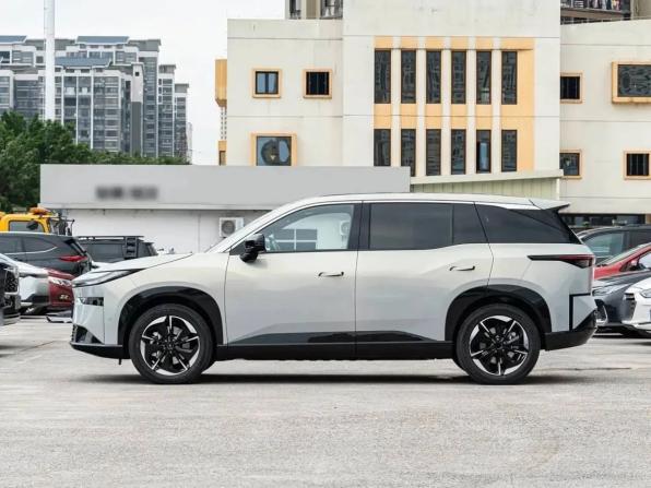 Новый Toyota bZ3X 2026 года, цена 3 199 000 рублей, внедорожник, Автокод Объявления