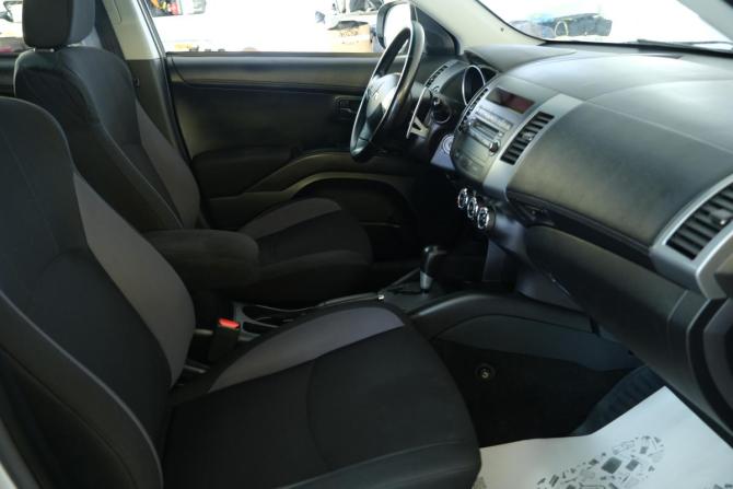 Mitsubishi Outlander II Рестайлинг с пробегом 2011 года, цена 1 279 000 рублей, 175000 км, внедорожник, Автокод Объявления