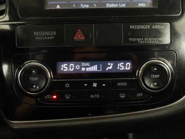 Mitsubishi Outlander III Рестайлинг с пробегом 2014 года, цена 1 429 000 рублей, 186666 км, внедорожник, Автокод Объявления