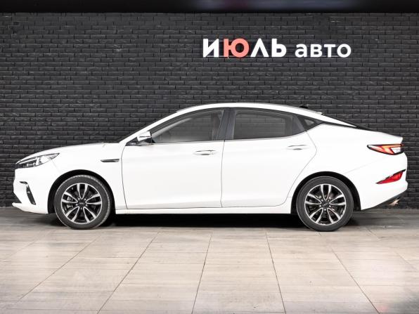 JAC J7 I с пробегом 2023 года, цена 1 050 000 рублей, 90335 км, хэтчбек, Автокод Объявления