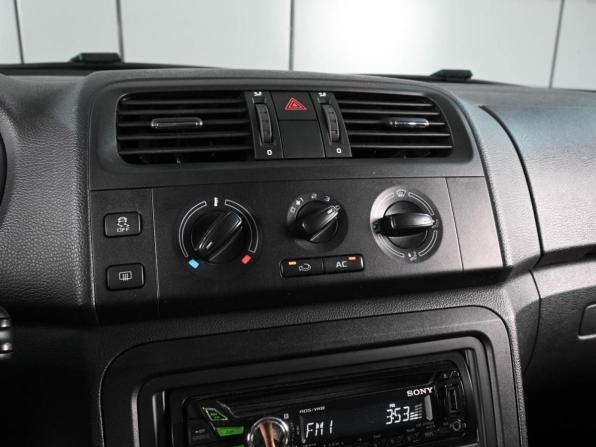 Skoda Fabia II Рестайлинг с пробегом 2013 года, цена 919 000 рублей, 144792 км, хэтчбек, Автокод Объявления