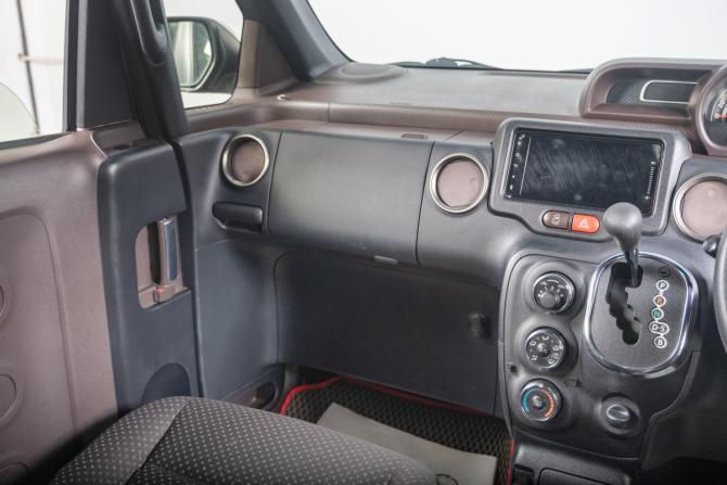 Toyota Spade с пробегом 2015 года, цена 999 000 рублей, 77812 км, компактвэн, Автокод Объявления