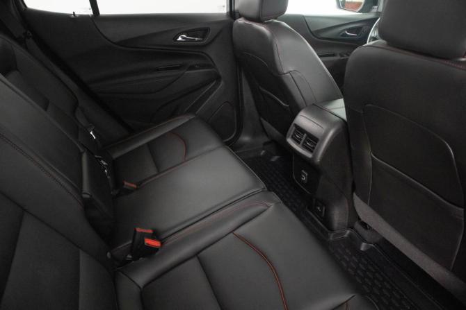 Chevrolet Equinox III Рестайлинг с пробегом 2021 года, цена 3 119 000 рублей, 88000 км, внедорожник, Автокод Объявления