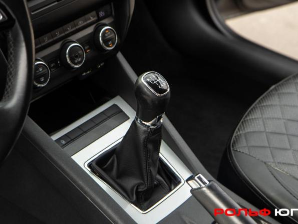 Skoda Octavia III (A7) с пробегом 2014 года, цена 1 248 000 рублей, 159160 км, лифтбек, Автокод Объявления