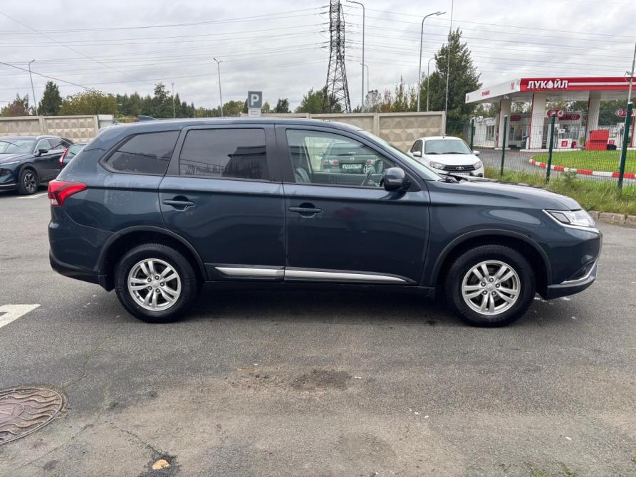 Mitsubishi Outlander III Рестайлинг 3 Санкт-Петербург  - изображение 4