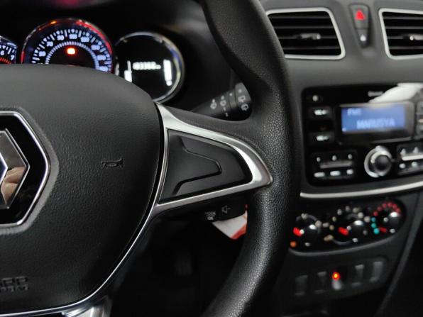Renault Sandero II Рестайлинг с пробегом 2020 года, цена 881 000 рублей, 183364 км, хэтчбек, Автокод Объявления
