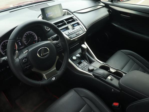 Lexus NX I Рестайлинг с пробегом 2017 года, цена 2 986 500 рублей, 150000 км, внедорожник, Автокод Объявления