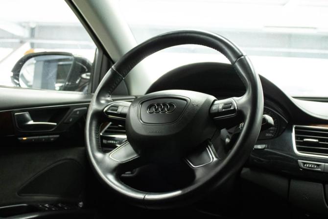 Audi A8 III (D4) с пробегом 2010 года, цена 1 319 000 рублей, 261069 км, седан, Автокод Объявления