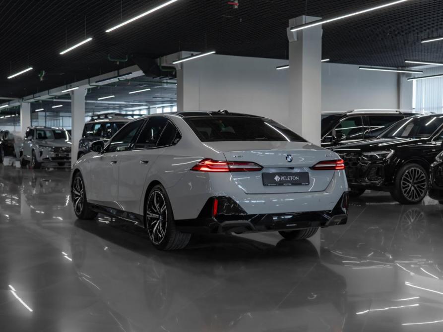 BMW 5 серии VIII (G60/G61/G68) Москва  - изображение 4