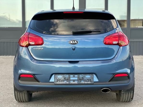 Kia Ceed II с пробегом 2013 года, цена 920 000 рублей, 210000 км, хэтчбек, Автокод Объявления