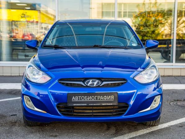 Hyundai Solaris I с пробегом 2012 года, цена 850 000 рублей, 140817 км, седан, Автокод Объявления