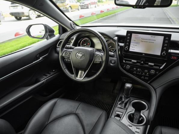Toyota Camry VIII (XV70) Рестайлинг с пробегом 2021 года, цена 3 700 000 рублей, 44919 км, седан, Автокод Объявления