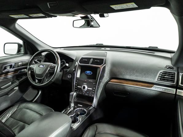 Ford Explorer V Рестайлинг 2 с пробегом 2019 года, цена 2 599 777 рублей, 212300 км, внедорожник, Автокод Объявления