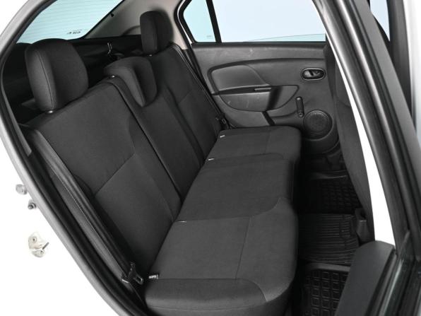 Renault Logan II Рестайлинг с пробегом 2019 года, цена 999 000 рублей, 134769 км, седан, Автокод Объявления
