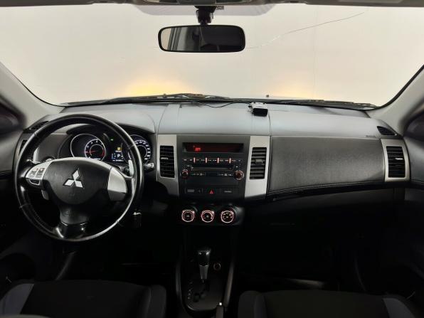 Mitsubishi Outlander II Рестайлинг с пробегом 2009 года, цена 870 000 рублей, 241850 км, внедорожник, Автокод Объявления