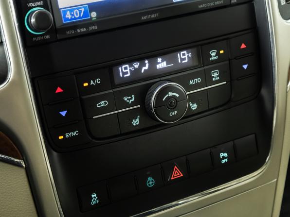 Jeep Grand Cherokee IV (WK2) с пробегом 2010 года, цена 1 879 700 рублей, 118302 км, внедорожник, Автокод Объявления