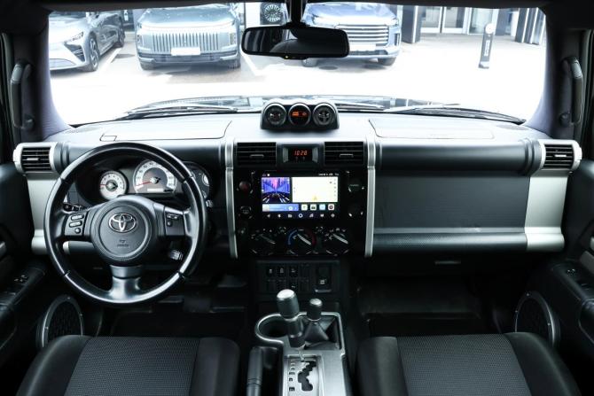Toyota FJ Cruiser с пробегом 2018 года, цена 4 995 000 рублей, 137732 км, внедорожник, Автокод Объявления
