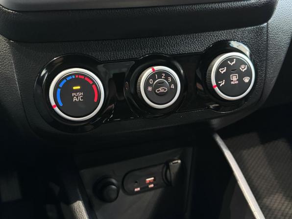Kia Rio III Рестайлинг с пробегом 2015 года, цена 970 000 рублей, 217504 км, седан, Автокод Объявления