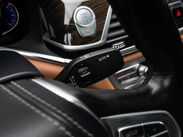 BMW 7 серии VI (G11/G12) с пробегом 2017 года, цена 4 220 000 рублей, 136548 км, седан, Автокод Объявления