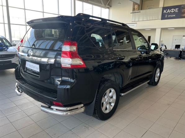 Toyota Land Cruiser Prado 150 Series Рестайлинг 1 с пробегом 2017 года, цена 4 130 900 рублей, 188000 км, внедорожник, Автокод Объявления