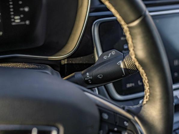 Geely Atlas Pro с пробегом 2023 года, цена 1 889 000 рублей, 98752 км, внедорожник, Автокод Объявления