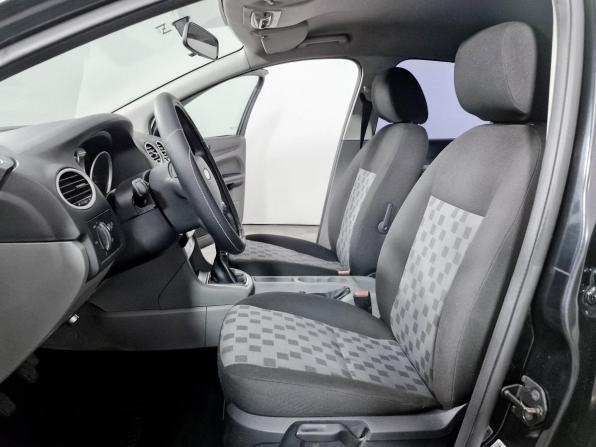 Ford Focus II Рестайлинг с пробегом 2008 года, цена 425 000 рублей, 164762 км, седан, Автокод Объявления