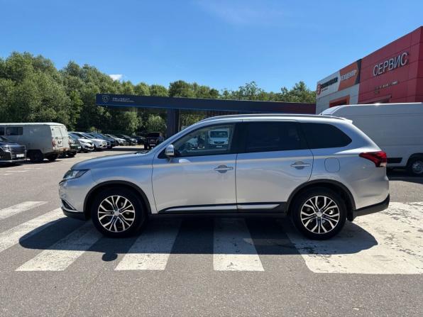 Mitsubishi Outlander III Рестайлинг 3 с пробегом 2018 года, цена 2 110 000 рублей, 84447 км, внедорожник, Автокод Объявления