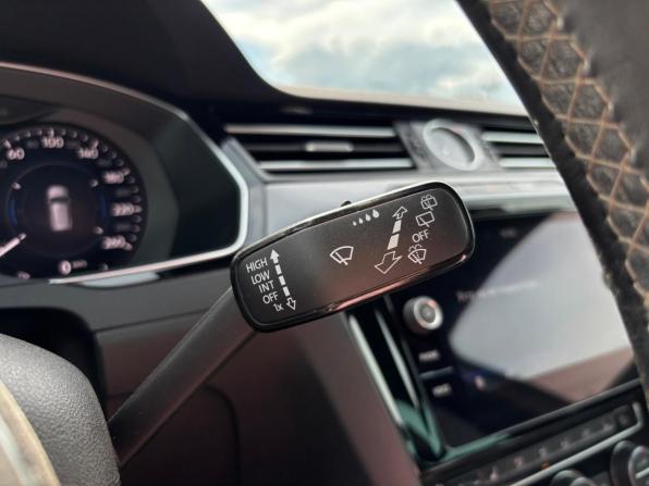 Volkswagen Passat B8 с пробегом 2019 года, цена 2 195 000 рублей, 241690 км, универсал, Автокод Объявления