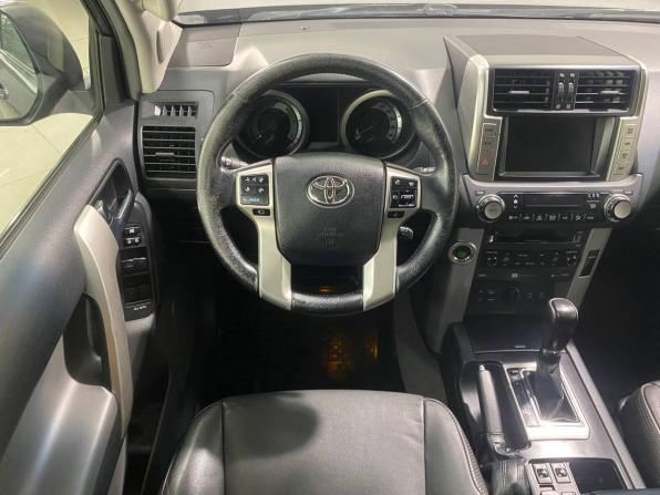 Toyota Land Cruiser Prado 150 Series с пробегом 2013 года, цена 2 799 800 рублей, 325000 км, внедорожник, Автокод Объявления