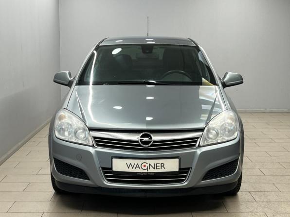 Opel Astra H Рестайлинг с пробегом 2010 года, цена 540 000 рублей, 166762 км, седан, Автокод Объявления