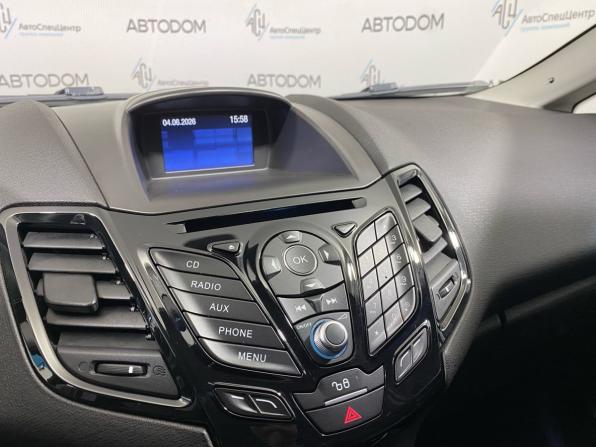 Ford Fiesta Mk6 Рестайлинг с пробегом 2016 года, цена 829 000 рублей, 134784 км, хэтчбек, Автокод Объявления