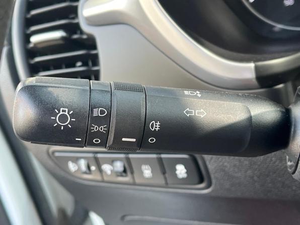 Kia Rio IV Рестайлинг с пробегом 2020 года, цена 1 400 000 рублей, 87700 км, седан, Автокод Объявления