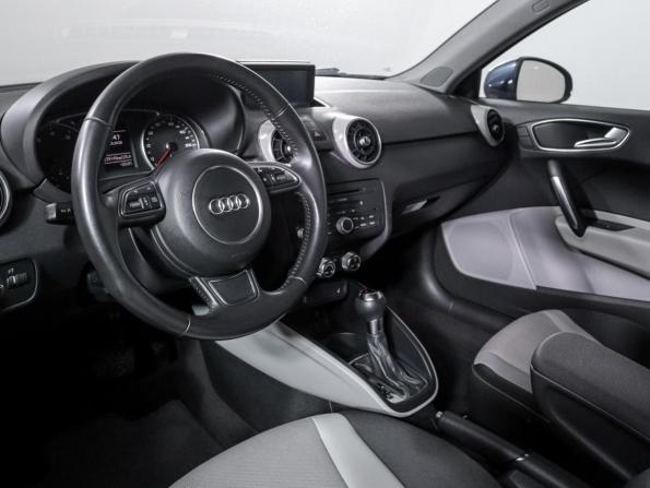 Audi A1 I (8X) с пробегом 2011 года, цена 679 000 рублей, 239146 км, хэтчбек, Автокод Объявления